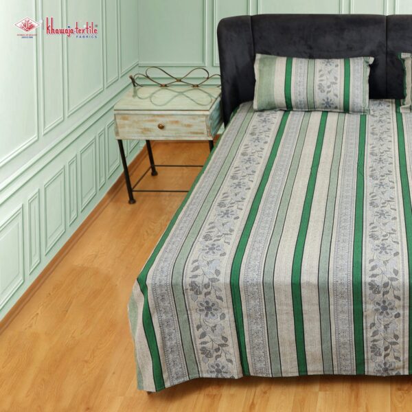 Green King Size Multani Khaddar Bedsheet 2024 - Image 2