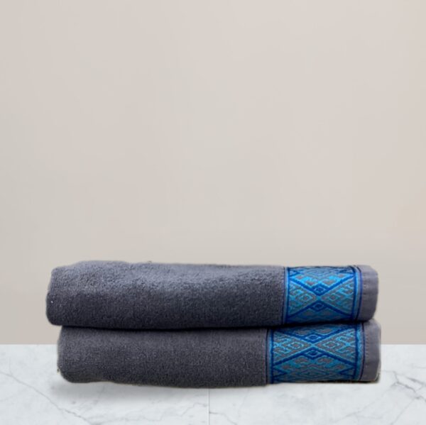 Buy Pure Cotton Lailac 600 GSM Towel ₨1,000.00 – ₨1,810.00